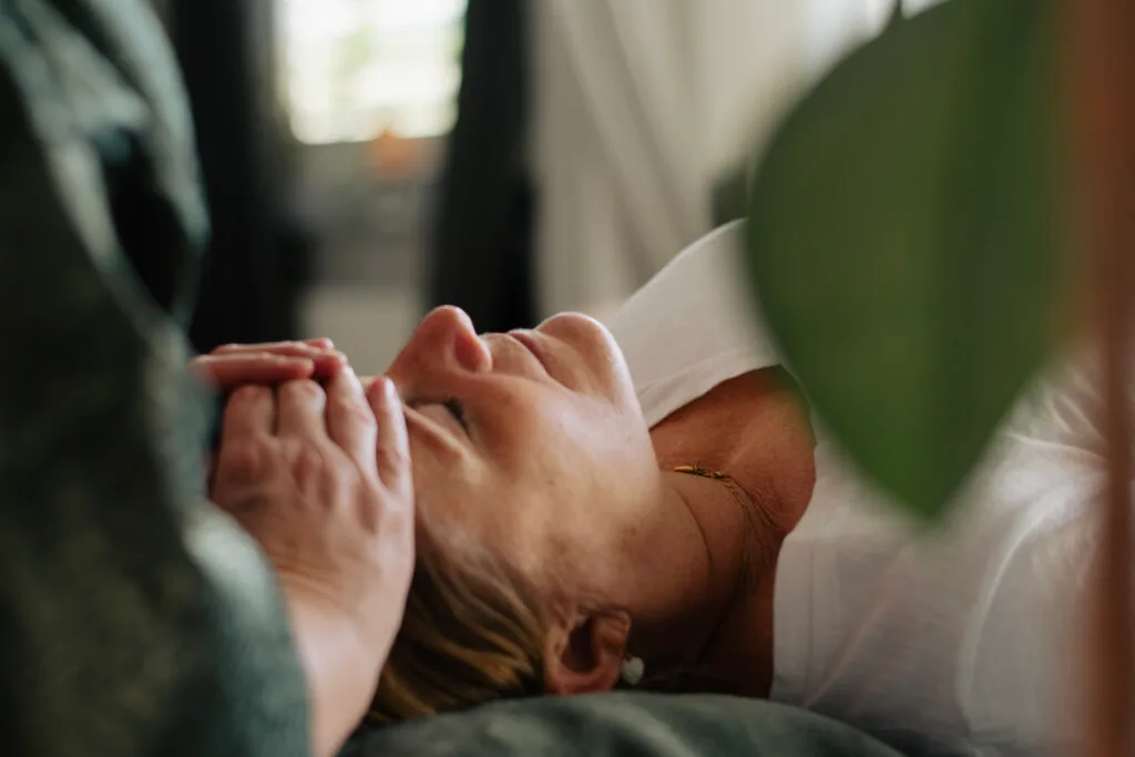 Healing Järfälla – balanserande och avslappnande energibehandling med Anette Vikström.