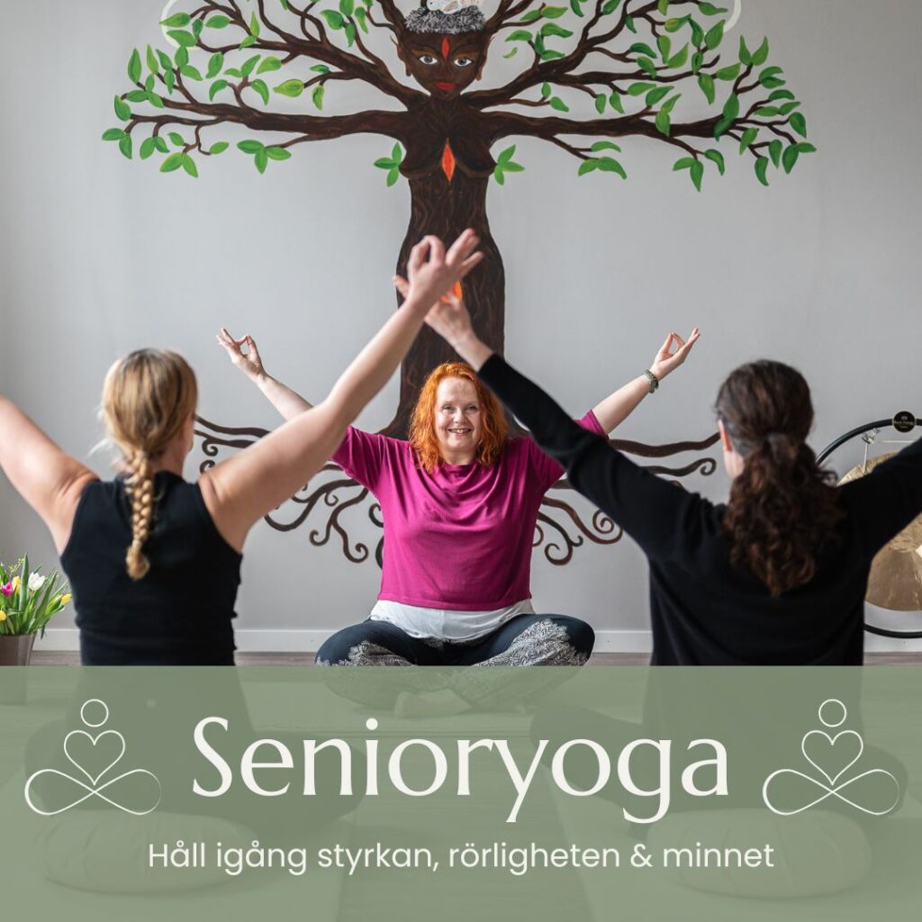 Anette håller kärleksfull senioryoga för kvinnor. Välkommen till OnLife i Kallhäll, Järfälla!